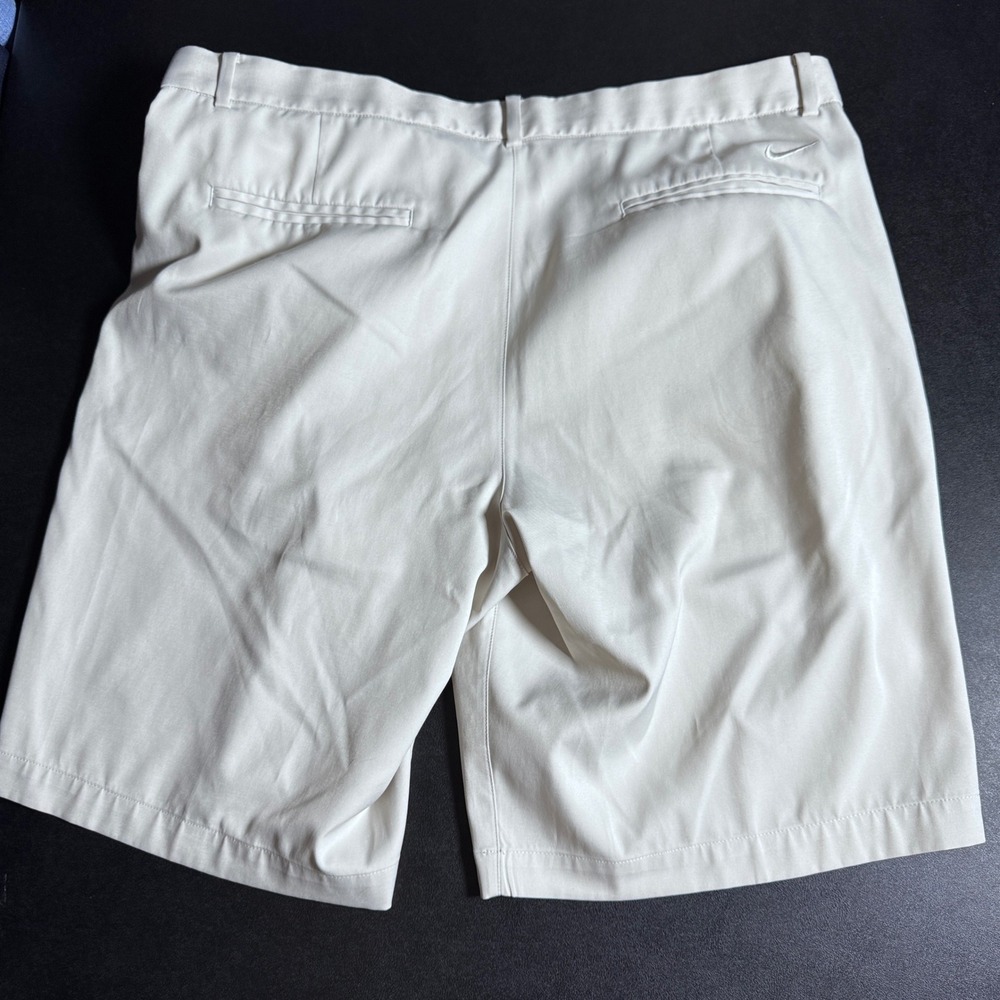 Nike Golf Shorts Mens 36 Tan Solid Dri-FIT Flat Front Athletic Performance